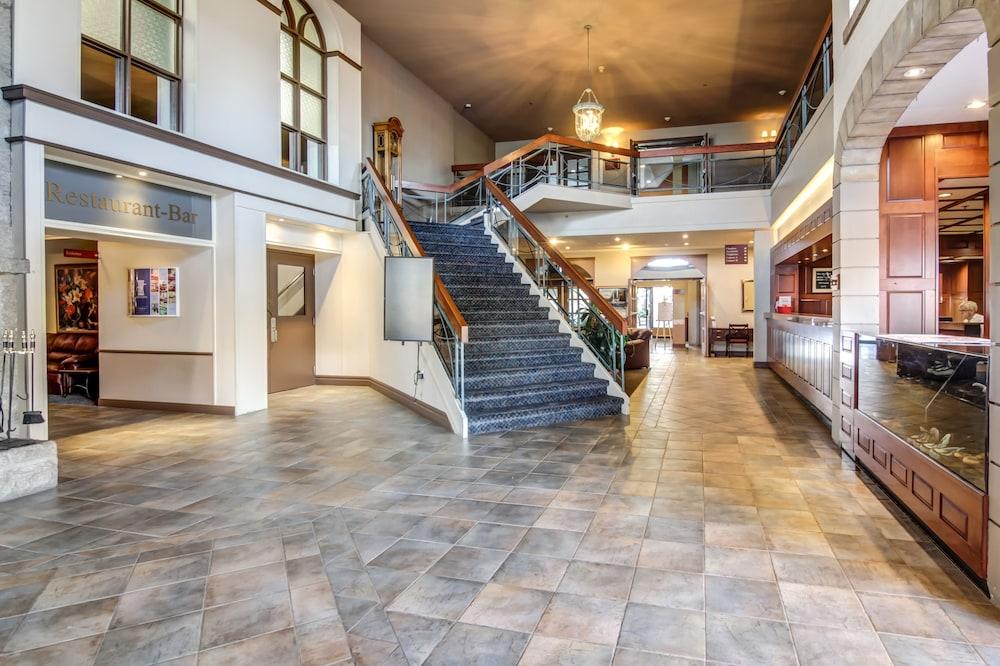 La Sagueneenne - Hotel Et Centre De Congres Chicoutimi 외부 사진