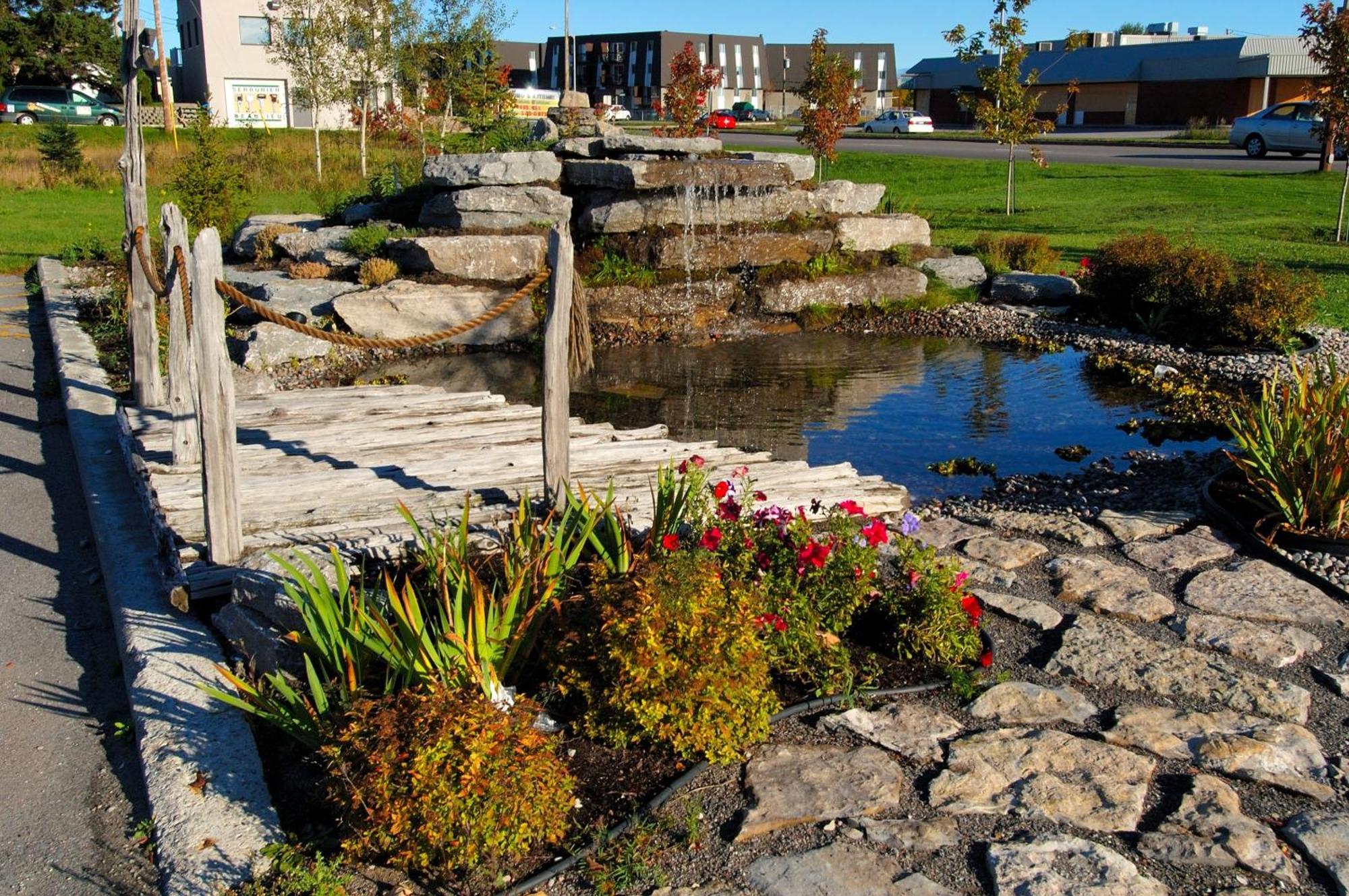 La Sagueneenne - Hotel Et Centre De Congres Chicoutimi 외부 사진
